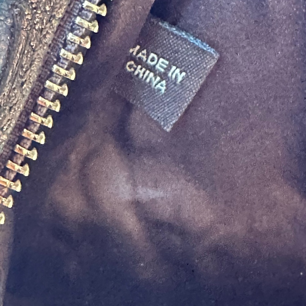 READ B4 PURCHASE-Patchwork Coach Ergo Shoulder Ba… - image 8